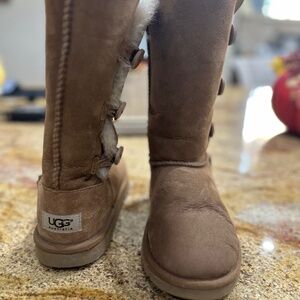 Ugh Kid’s  Bailey Button Triplet 1962 size 4
